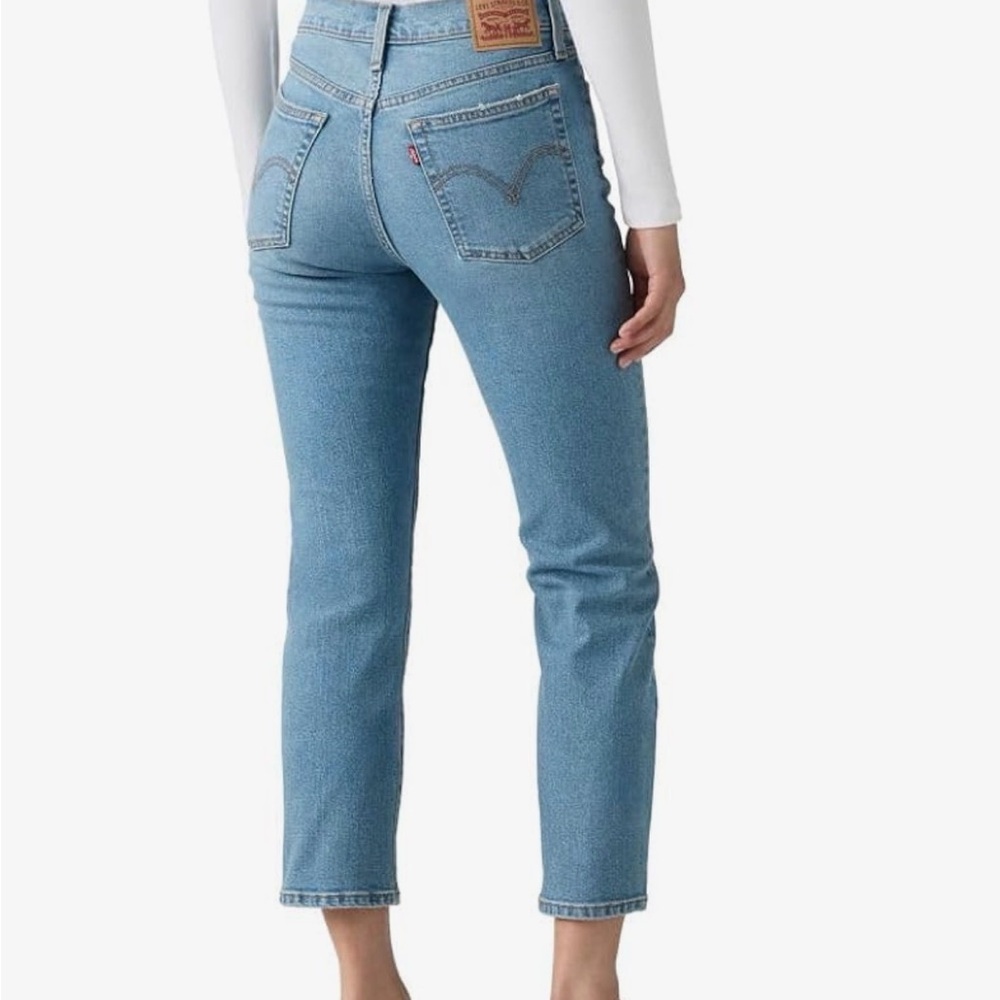 Levi's Women's Blue Jeans - Style: Wedgie Straight leg